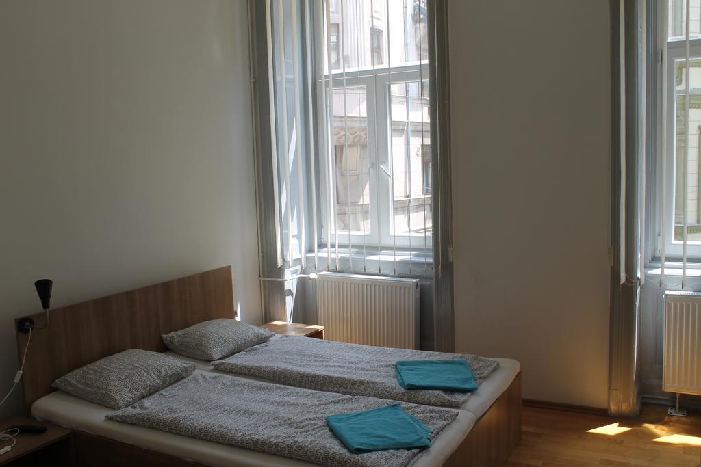 Capital Guesthouse Budapest Extérieur photo