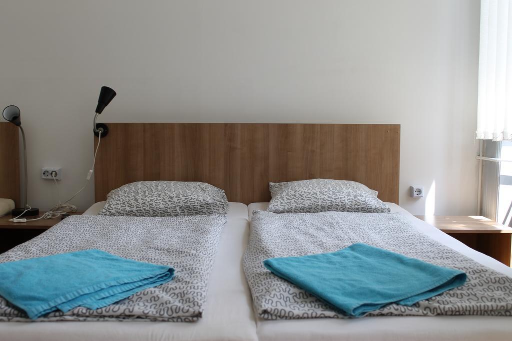 Capital Guesthouse Budapest Extérieur photo