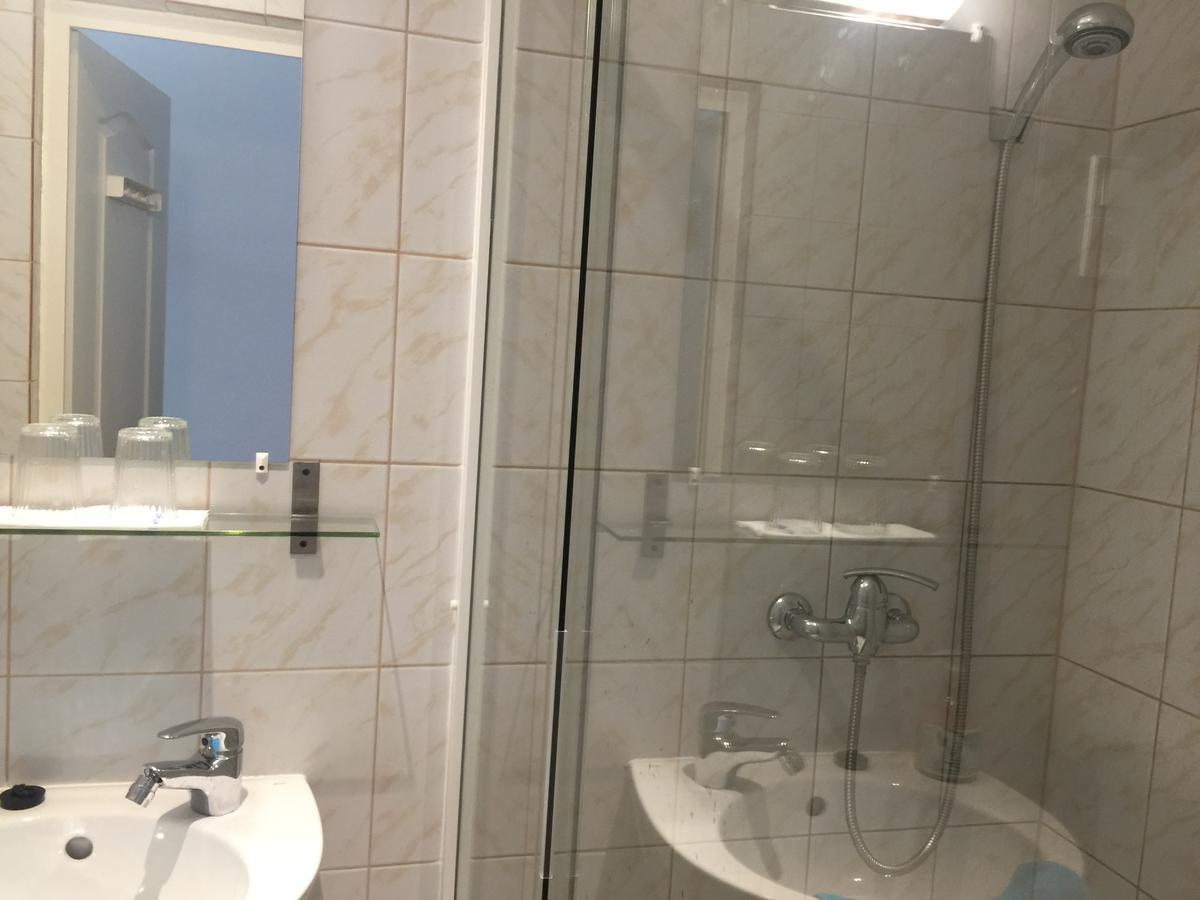 Capital Guesthouse Budapest Extérieur photo