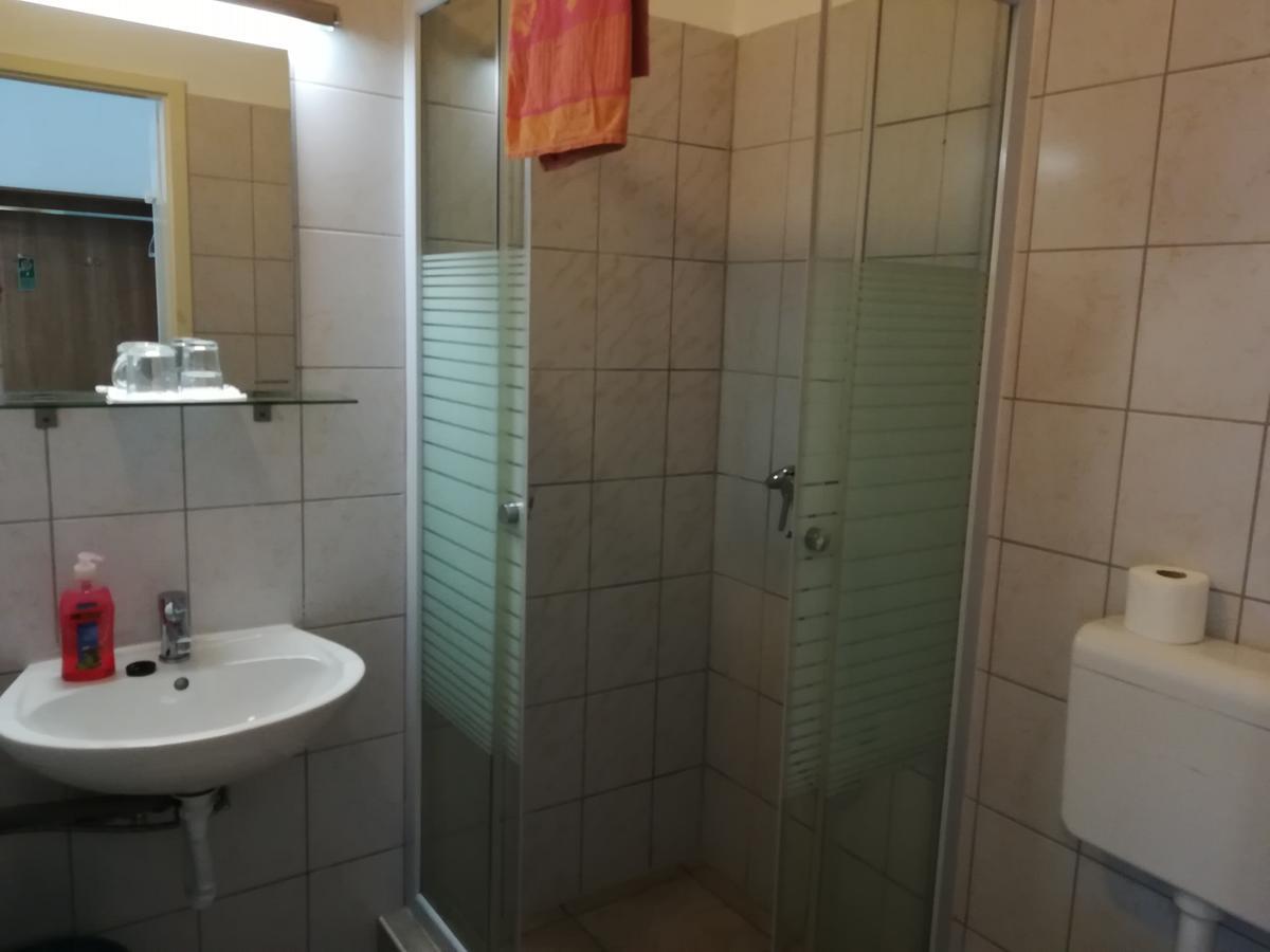 Capital Guesthouse Budapest Extérieur photo